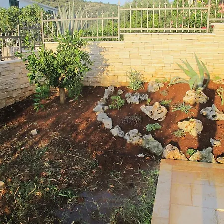 Holiday home Elena Mit Pool, Nur 60 Meter Zum Sevid